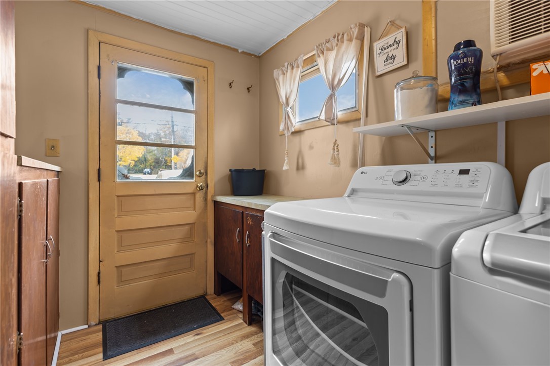 78 Arnold Road Coventry, RI 02816 - Photo 7 of 35