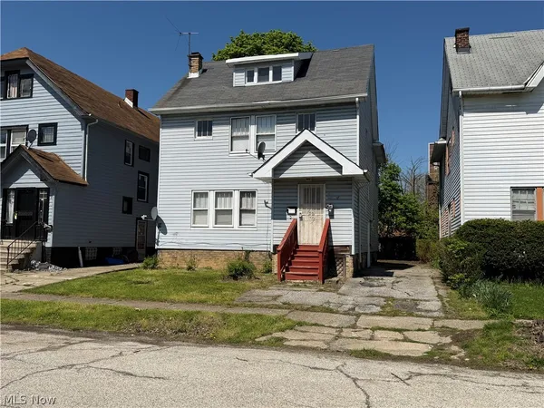 $149,900 | 16005-16007 Nelamere Road, East Cleveland, OH 44112
