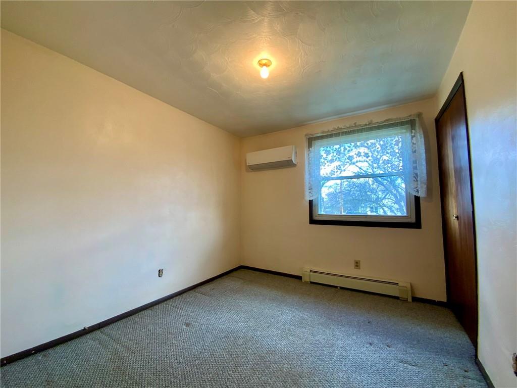 292 Tomlinson Run Georgetown, PA 15043 - Photo 23 of 32 Bedroom 2