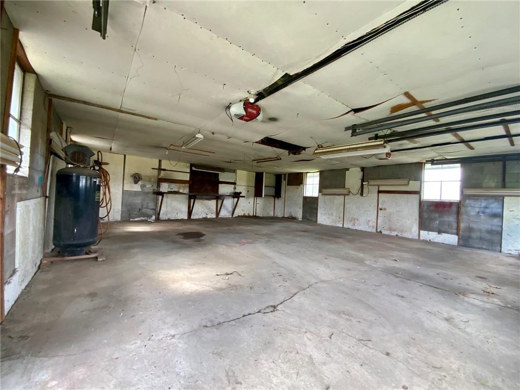 292 Tomlinson Run Georgetown, PA 15043 - Photo 8 of 32