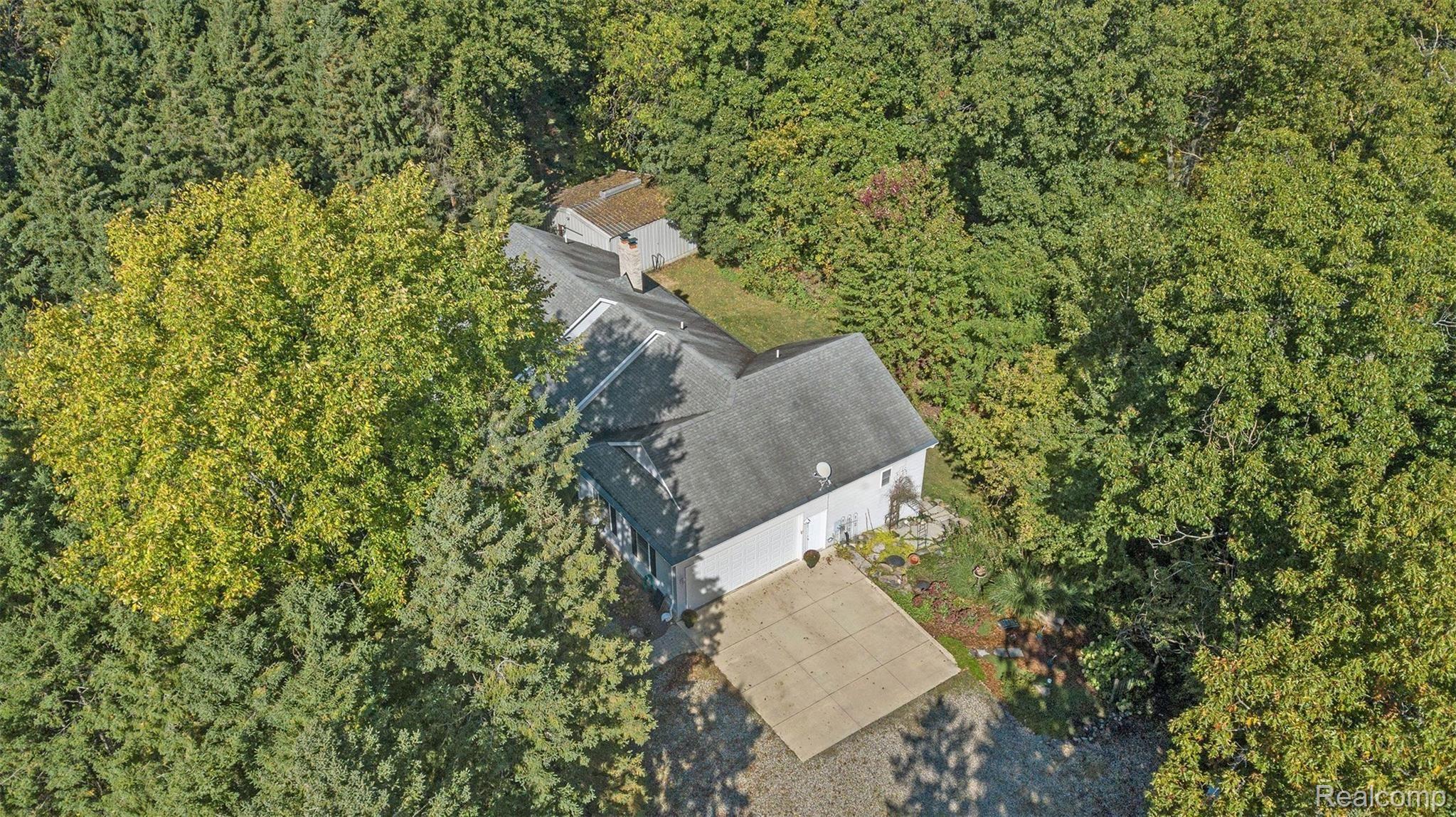 3361 Gentry Road Howell, MI 48843 - Photo 46 of 47 zThPr1mA.jpeg