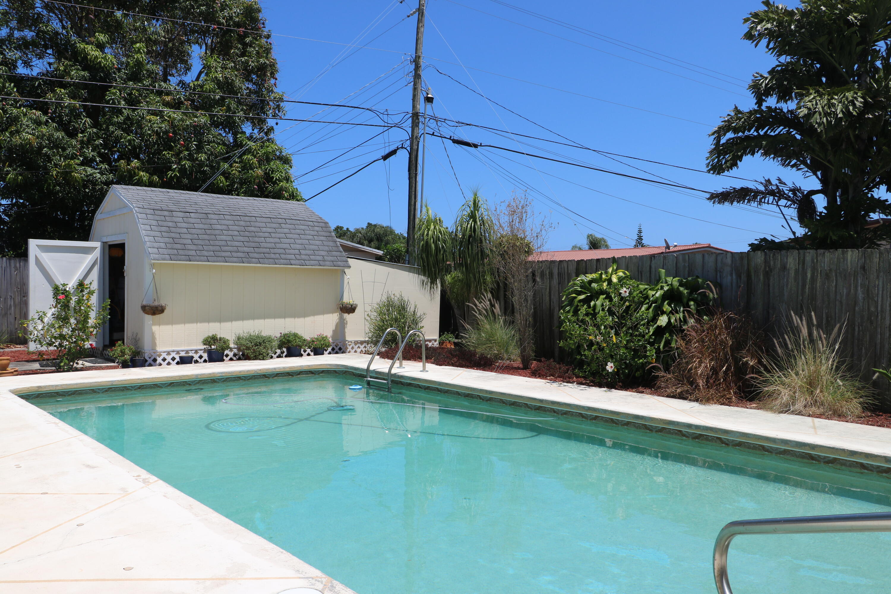 361 Bayside Road Palm Springs, FL 33461 - Photo 34 of 37 IMG_1747