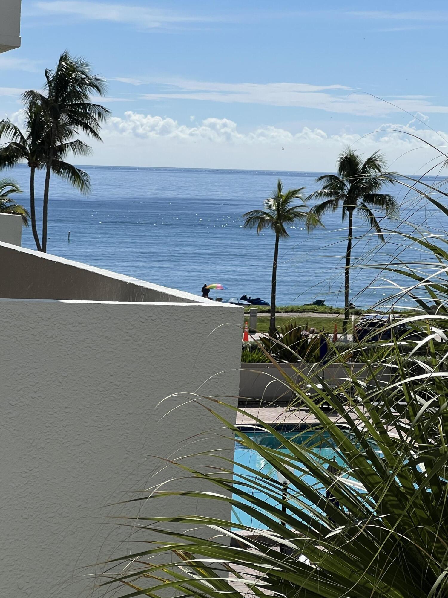 330 Southeast 20th Avenue, Unit 315 Deerfield Beach, FL 33441 - Photo 1 of 33 a view of a terrace with a sink