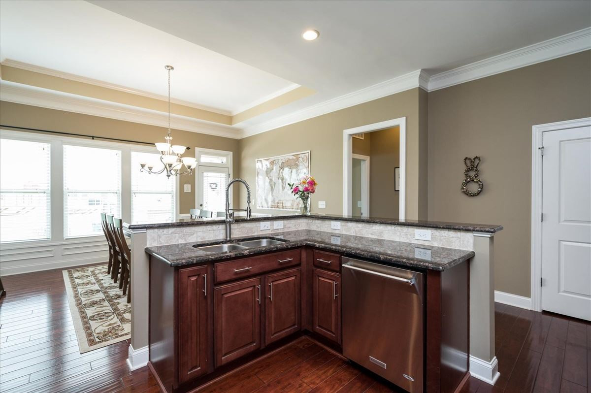 1552 Crafton Way Raleigh, NC 27607 - Photo 9 of 27 Photo 9