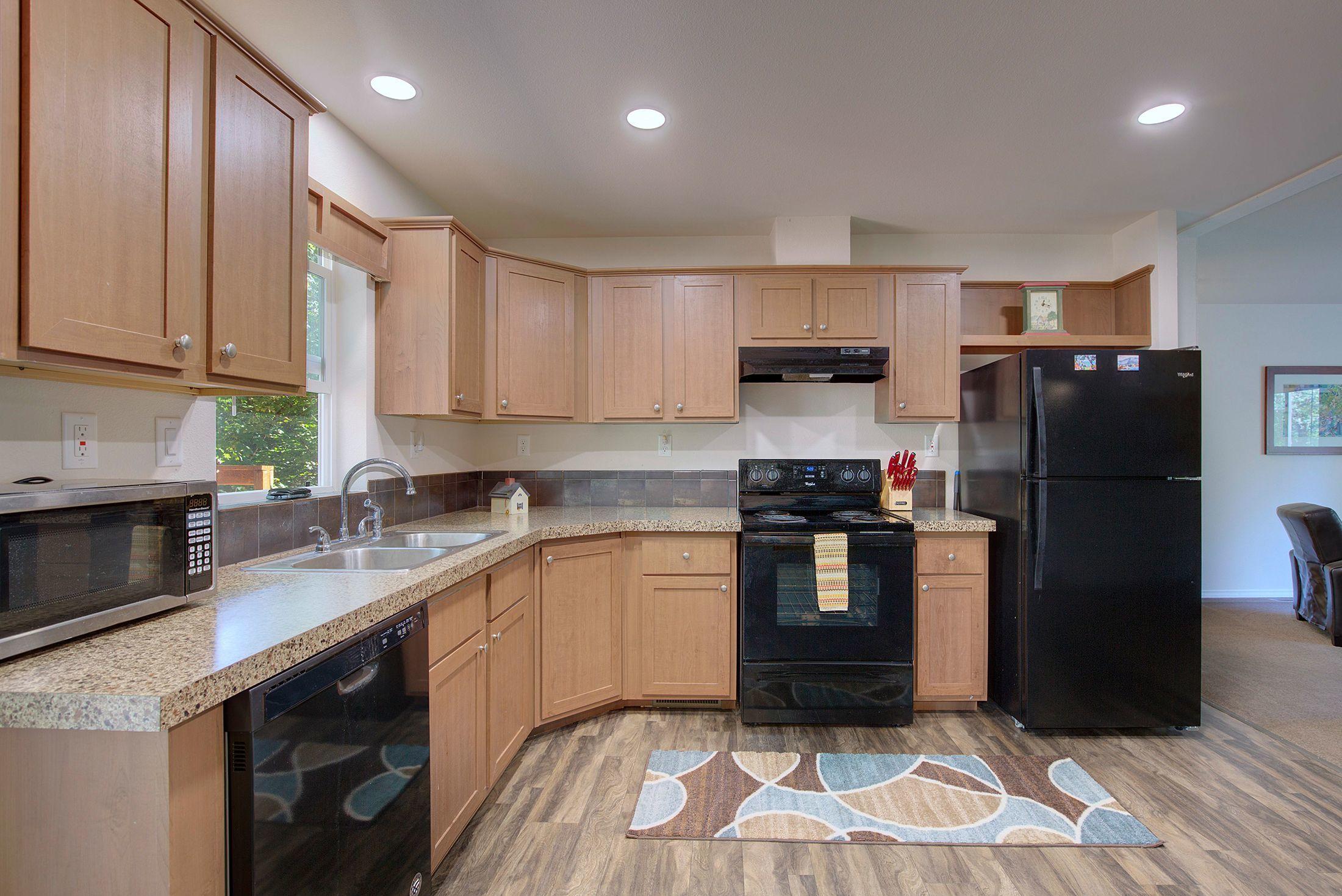 4720 Hugo Road Grants Pass, OR 97526 - Photo 24 of 39 sdfUI1cQ