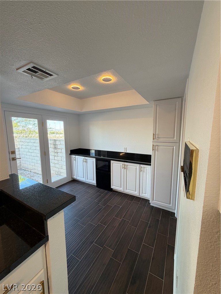245 North Cimarron Road Las Vegas, NV 89145 - Photo 13 of 39