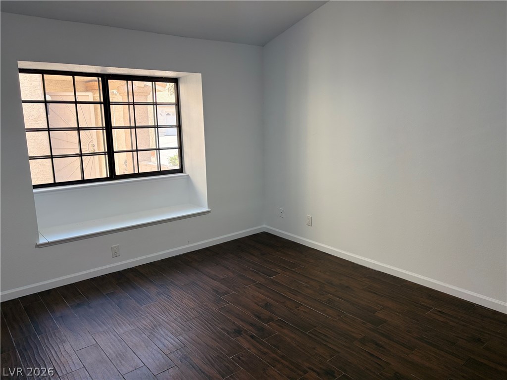 245 North Cimarron Road Las Vegas, NV 89145 - Photo 27 of 39