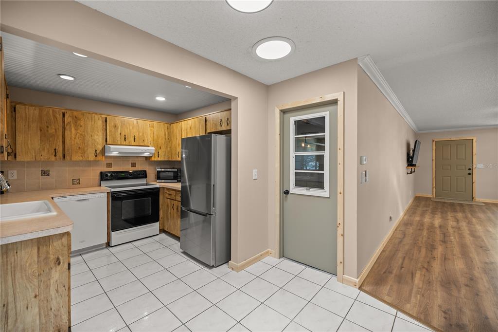 8637 Southwest 97th Lane Road, Unit A Ocala, FL 34481 - Photo 9 of 23