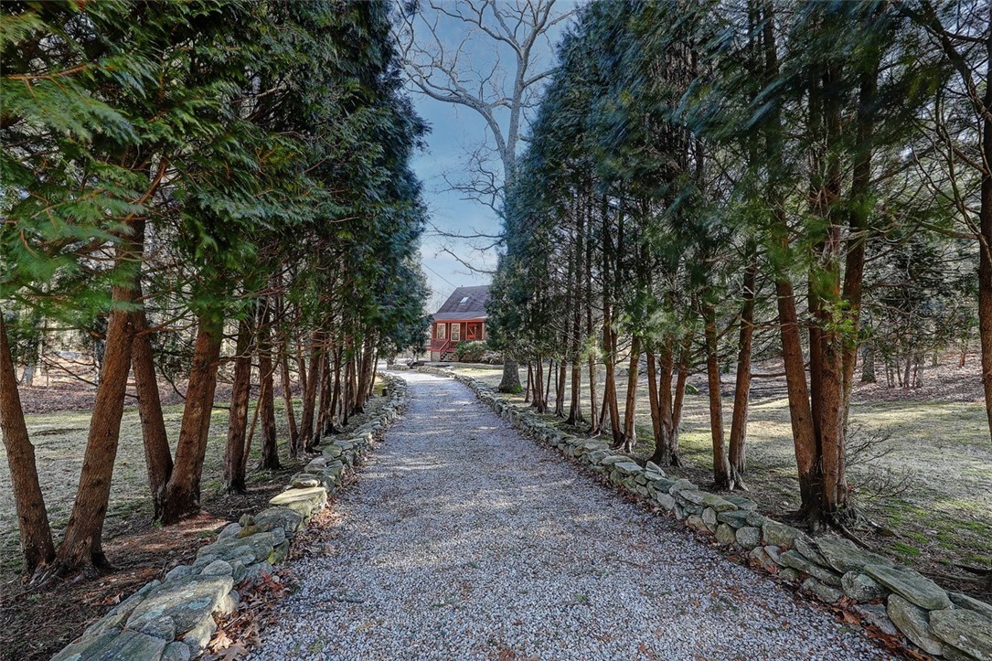 38 Jonathan Road West Greenwich, RI 02817 - Photo 3 of 50