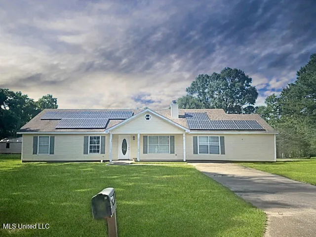 $225,000 | 2 Hundley Road, Carriere, MS 39426