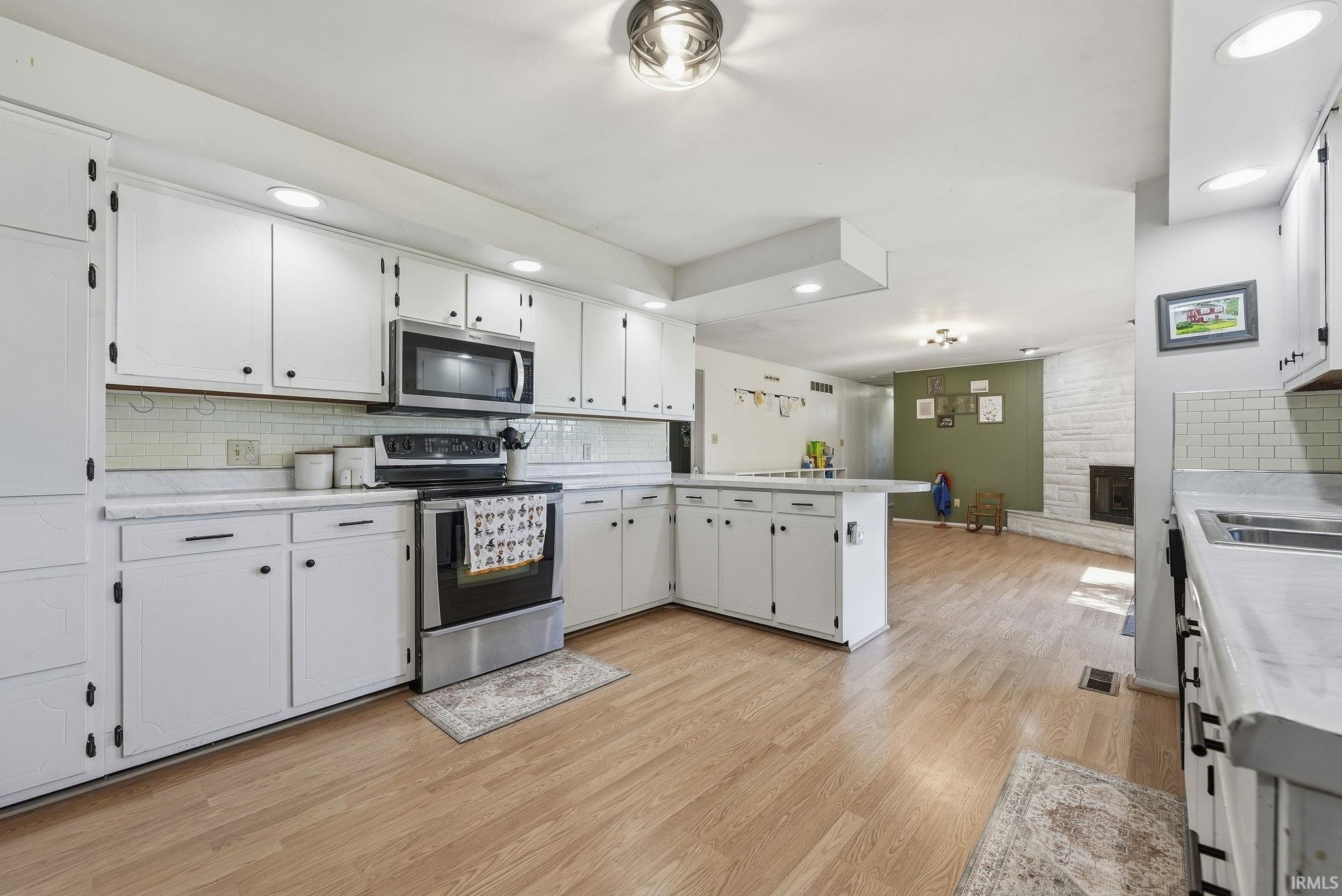 16342 Highway 37 Harlan, IN 46743 - Photo 9 of 38 Gallery Image 9