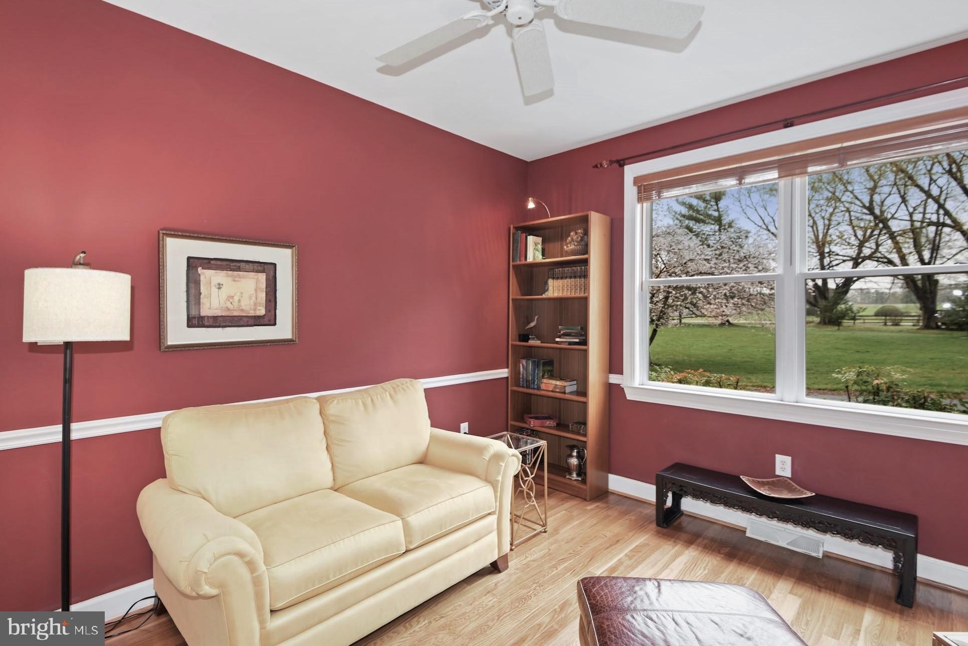 825 Mt Airy Road Davidsonville, MD 21035 - Photo 15 of 42 Private sitting room adjacent to office suite
