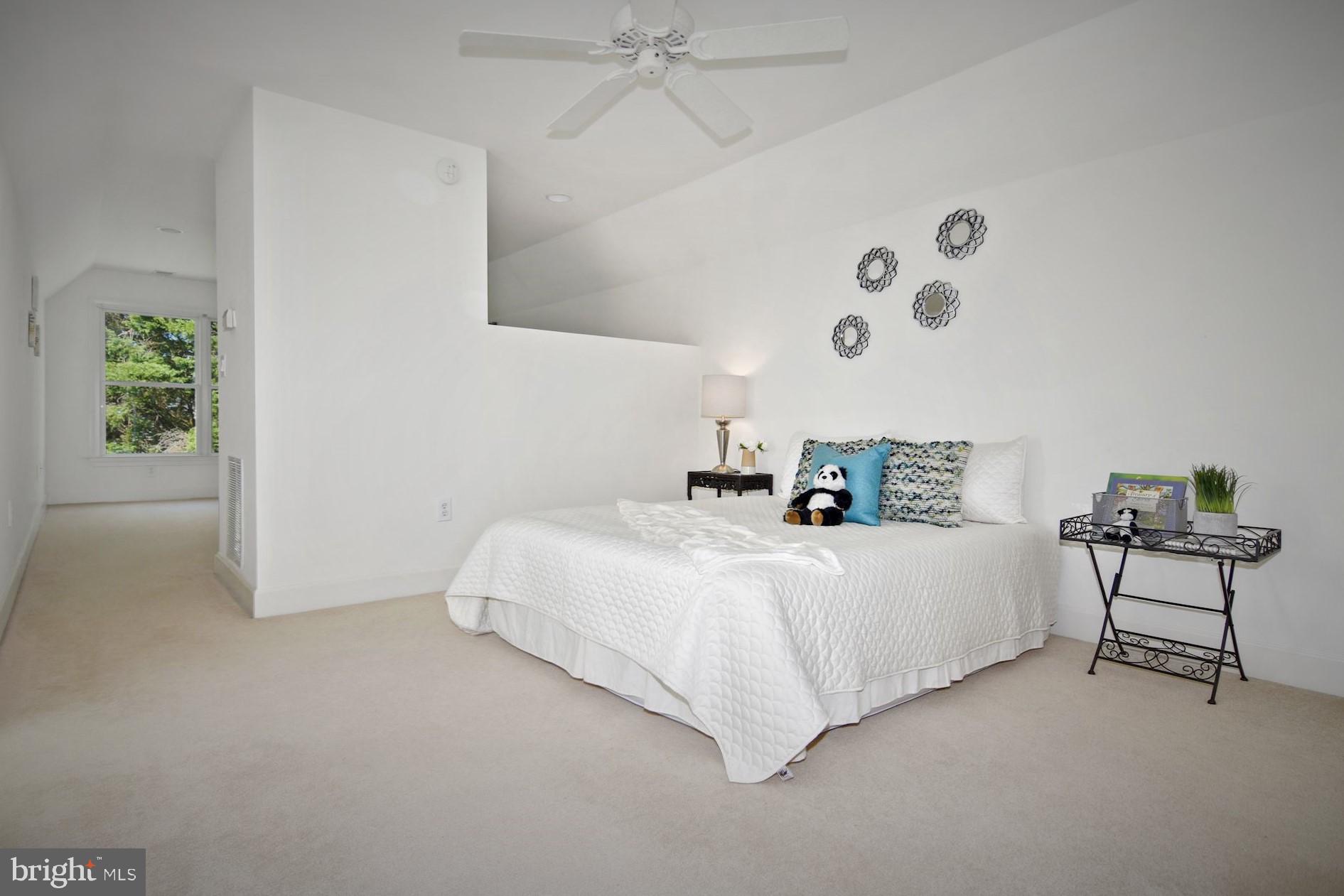 825 Mt Airy Road Davidsonville, MD 21035 - Photo 27 of 42 Huge guest suite private bath s