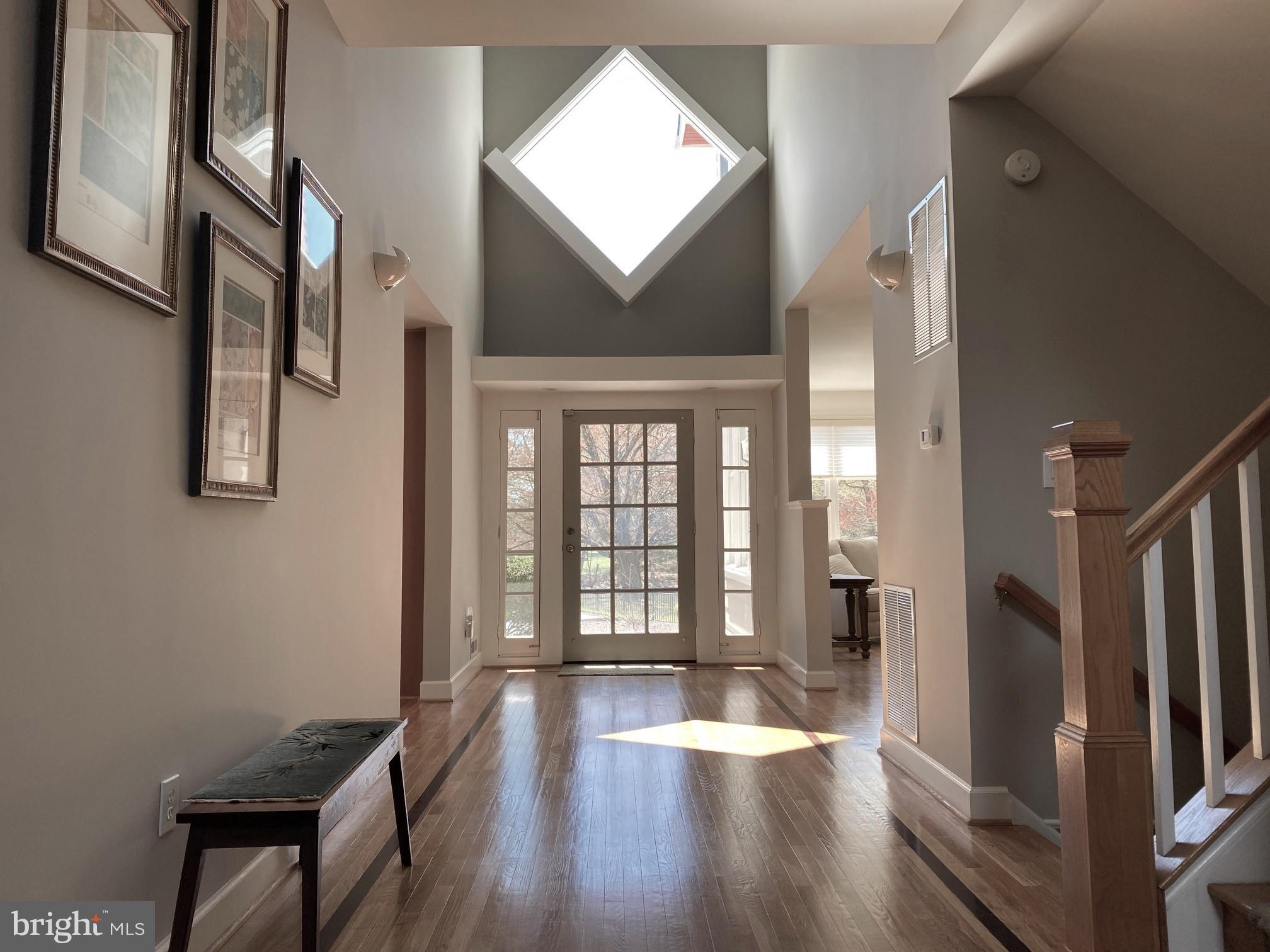 825 Mt Airy Road Davidsonville, MD 21035 - Photo 4 of 42 Dramatic three story center hall