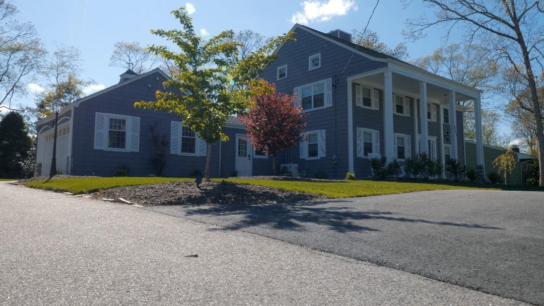 303 Crestwood Road Warwick, RI 02886 - Photo 3 of 43 Gallery Image 3
