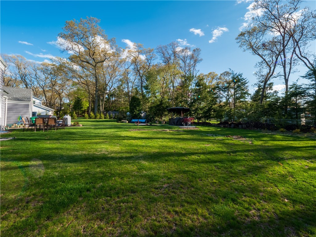 303 Crestwood Road Warwick, RI 02886 - Photo 35 of 43 Gallery Image 35