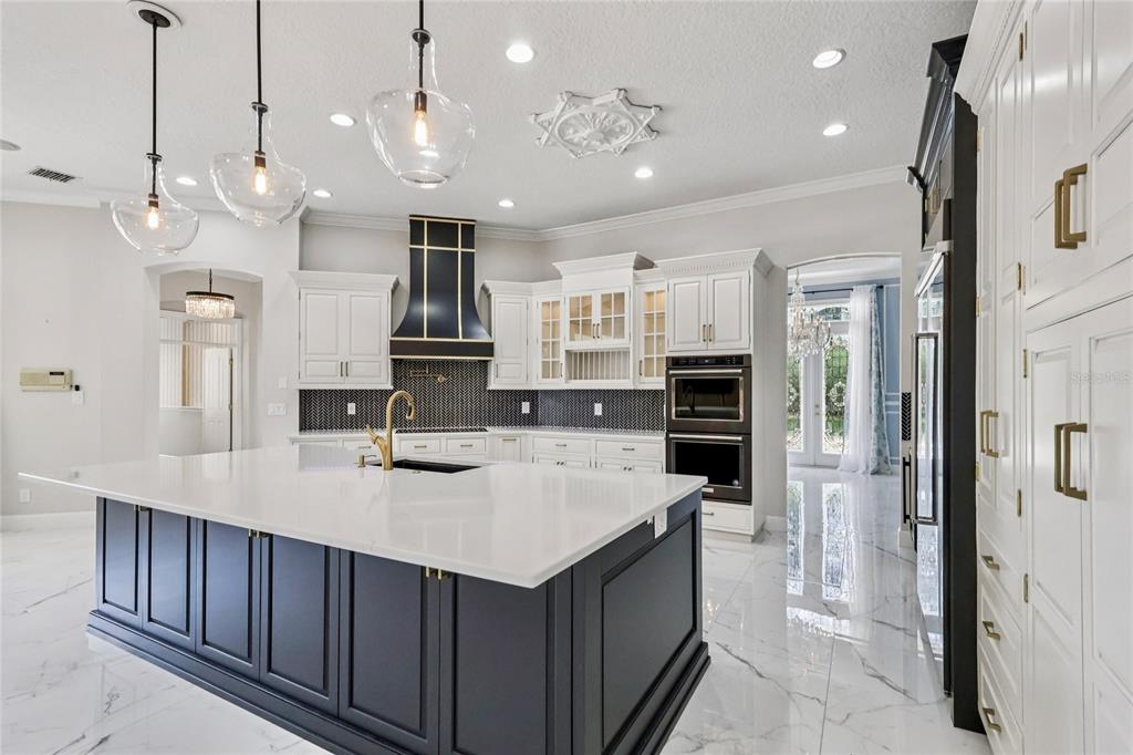 2068 Roberts Point Drive Windermere, FL 34786 - Photo 14 of 81