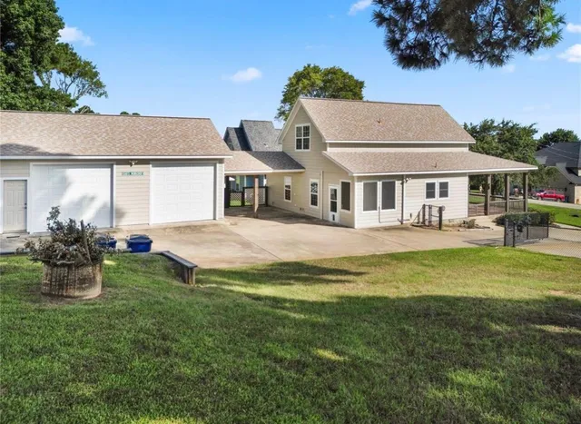 $395,000 | 361 Bridgelanding, Onalaska, TX 77360
