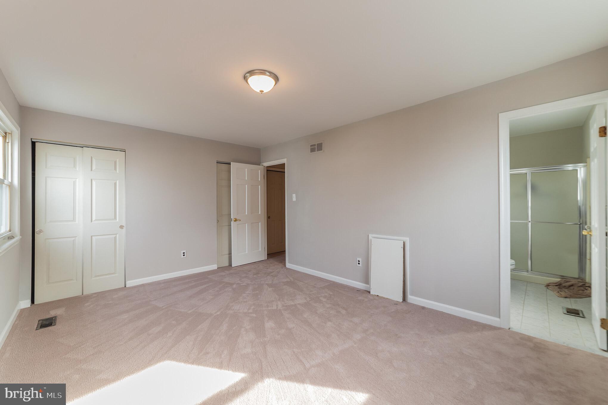10916 Knights Road Philadelphia, PA 19154 - Photo 13 of 33 Gallery Image 13