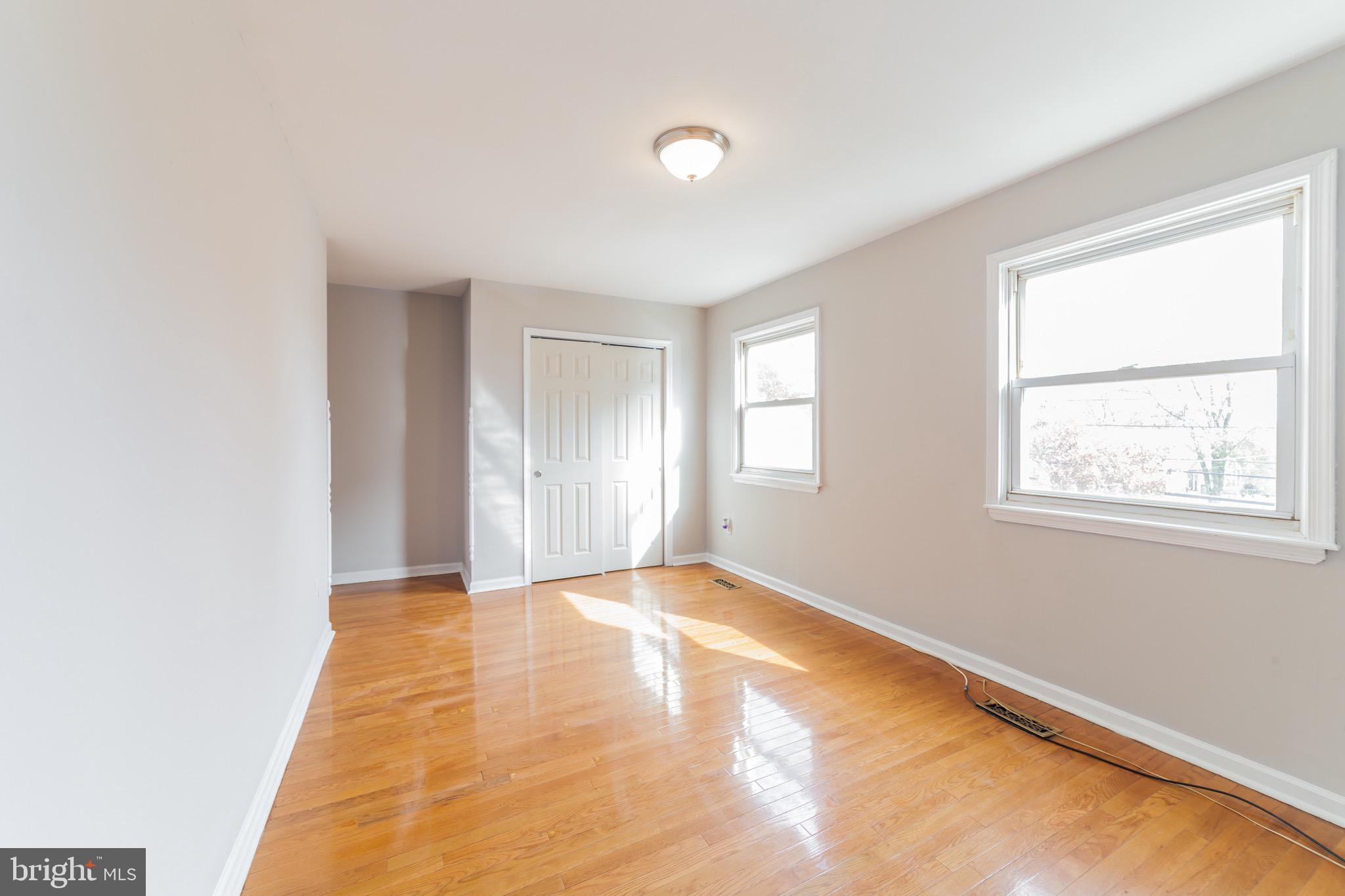 10916 Knights Road Philadelphia, PA 19154 - Photo 17 of 33 Gallery Image 17