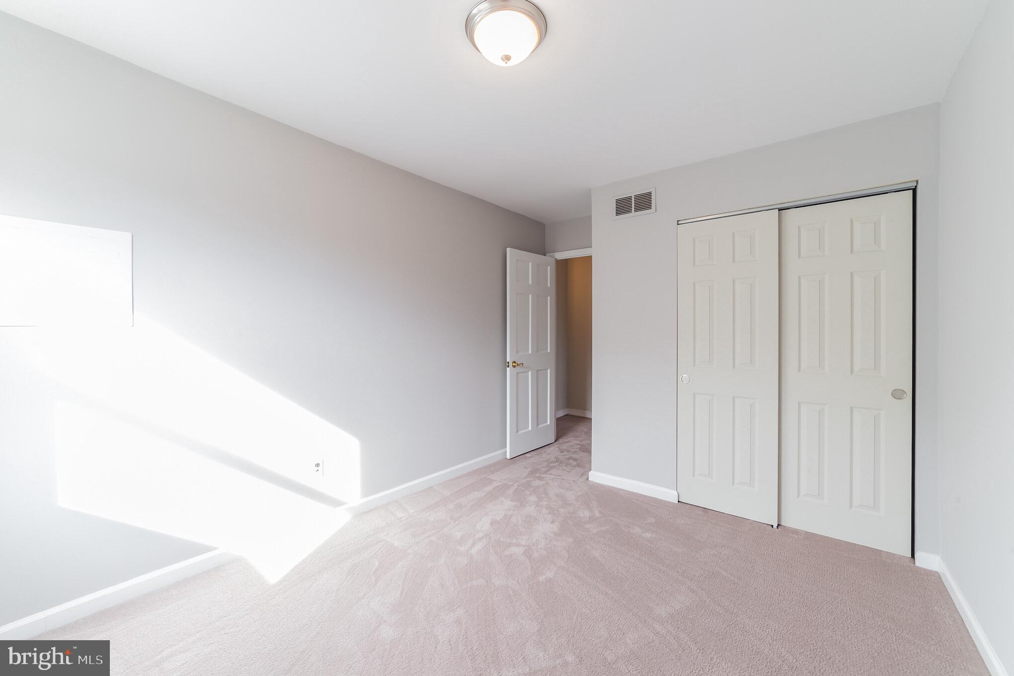 10916 Knights Road Philadelphia, PA 19154 - Photo 21 of 33 Gallery Image 21