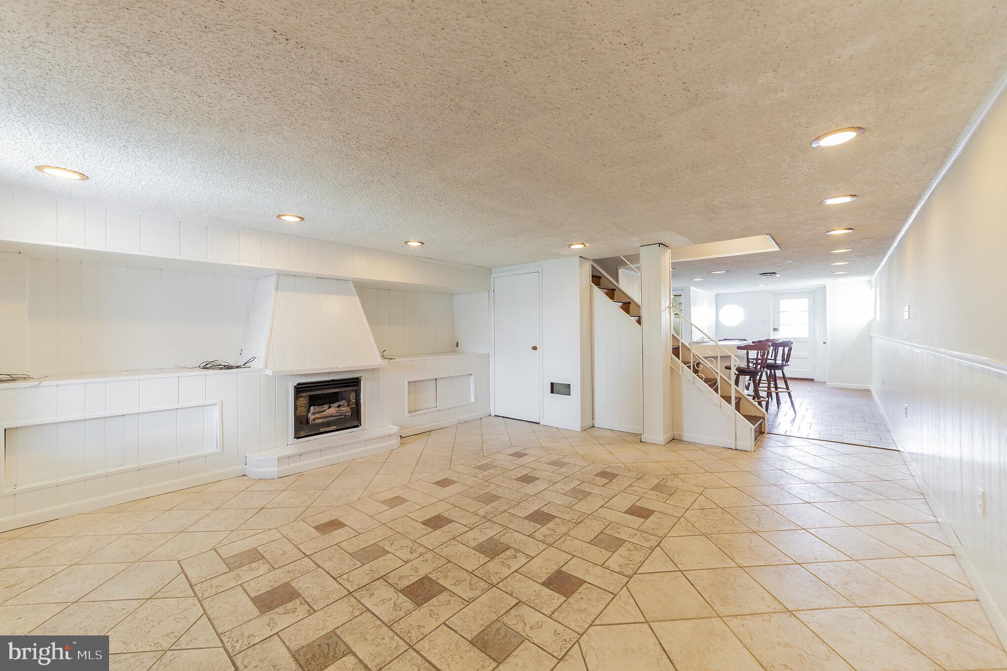 10916 Knights Road Philadelphia, PA 19154 - Photo 23 of 33 Gallery Image 23