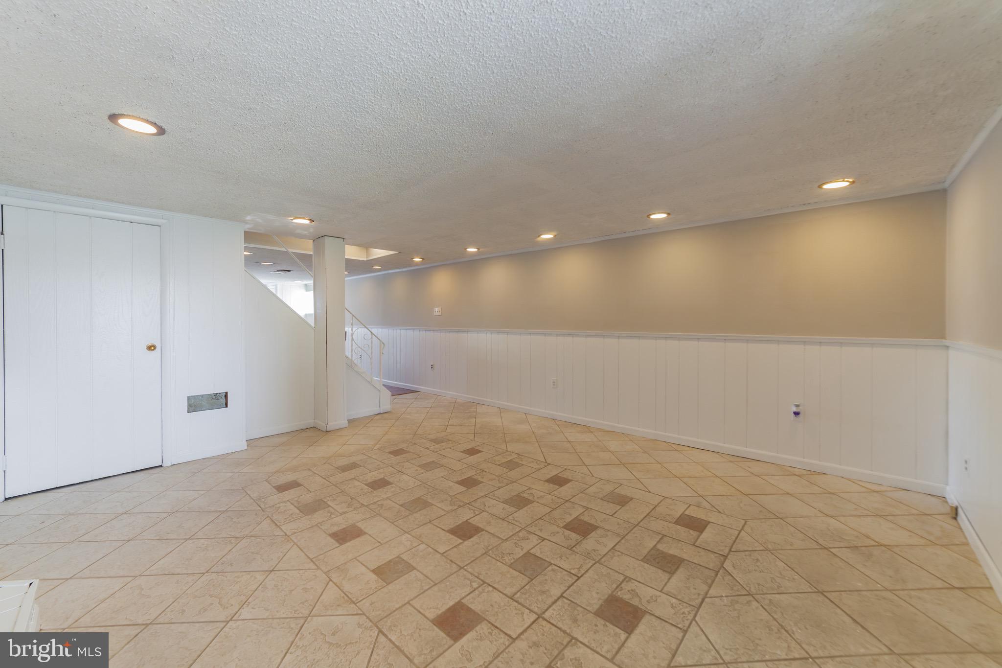 10916 Knights Road Philadelphia, PA 19154 - Photo 24 of 33 Gallery Image 24