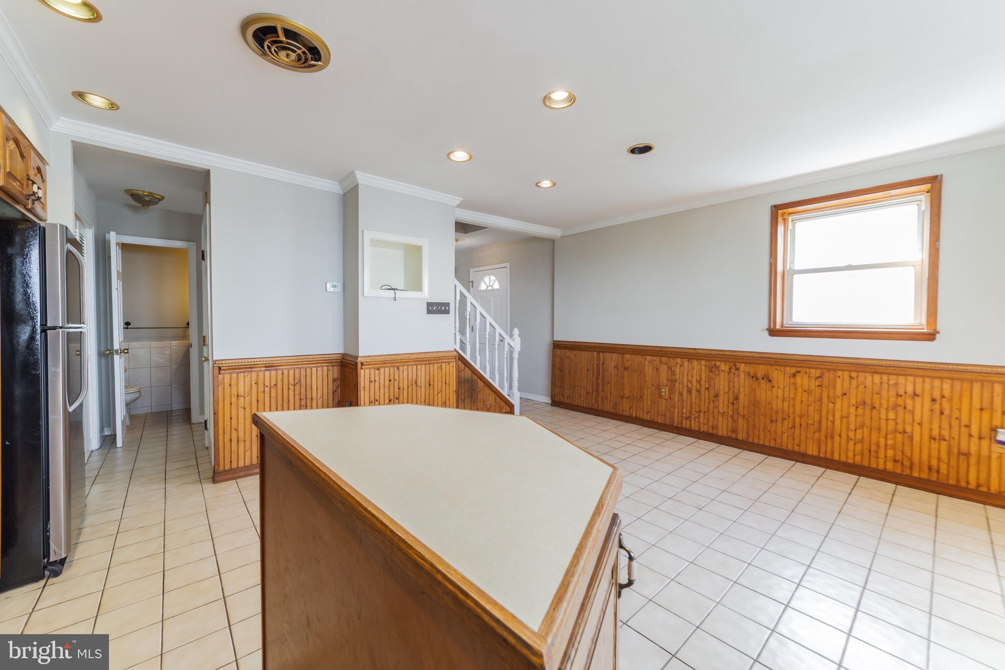 10916 Knights Road Philadelphia, PA 19154 - Photo 8 of 33 Gallery Image 8