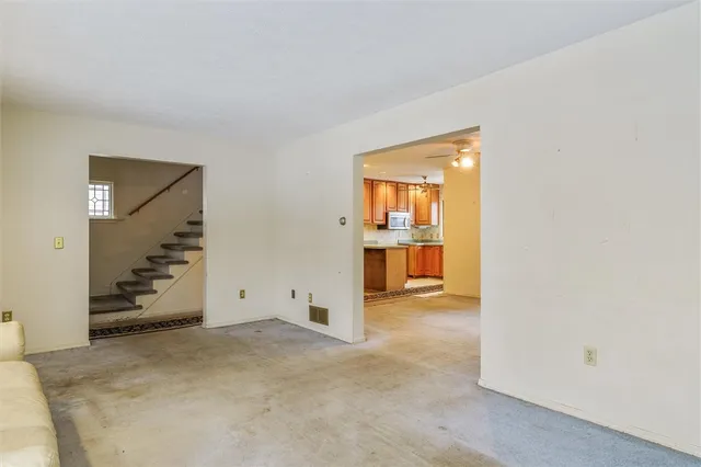 $179,900 | 67 Harwick Road, Irondequoit, NY 14609