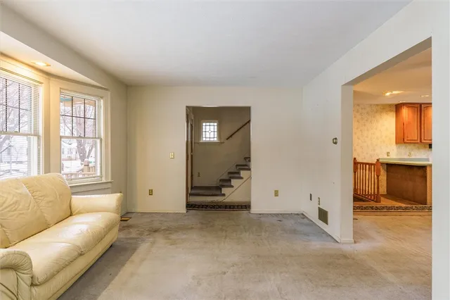 $179,900 | 67 Harwick Road, Irondequoit, NY 14609