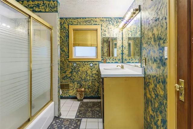 $179,900 | 67 Harwick Road, Irondequoit, NY 14609