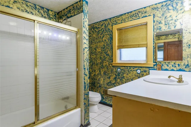 $179,900 | 67 Harwick Road, Irondequoit, NY 14609