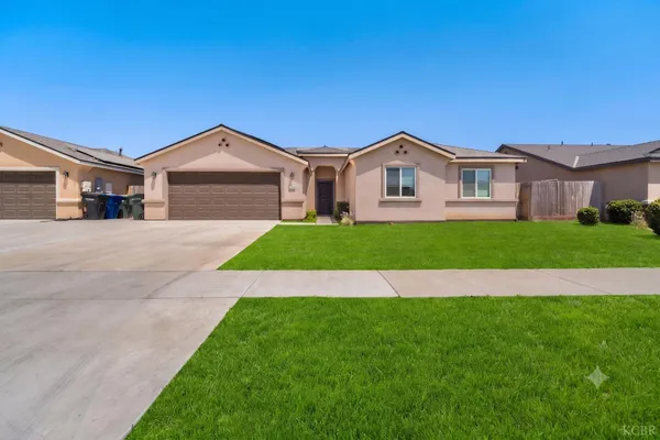 $460,000 | 2439 Madeline Drive, Hanford, CA 93230