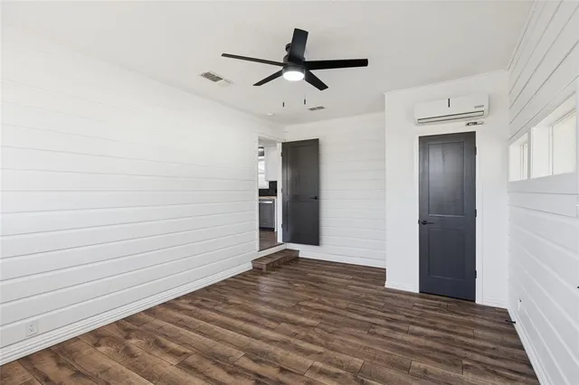 $235,200 | 1301 North Douglas Avenue, Cleburne, TX 76033