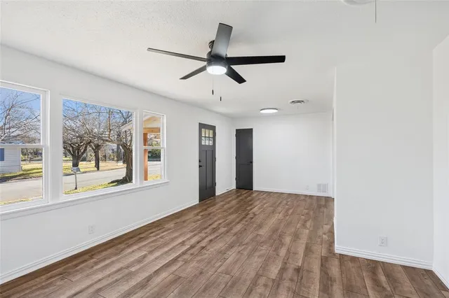 $235,200 | 1301 North Douglas Avenue, Cleburne, TX 76033