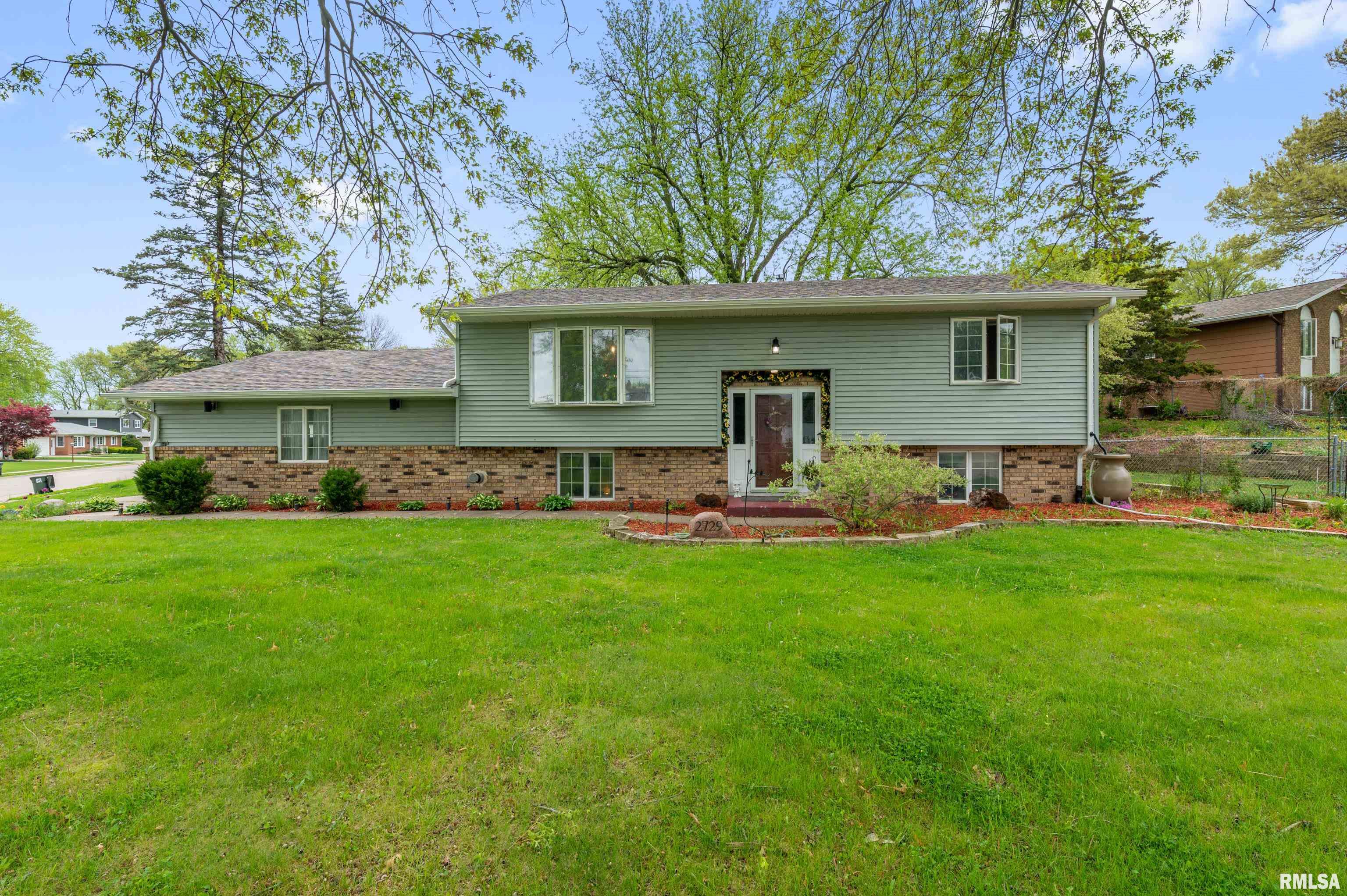 2729 Jersey Ridge Road Davenport, IA 52803 - Photo 1 of 28 Gallery Image 1
