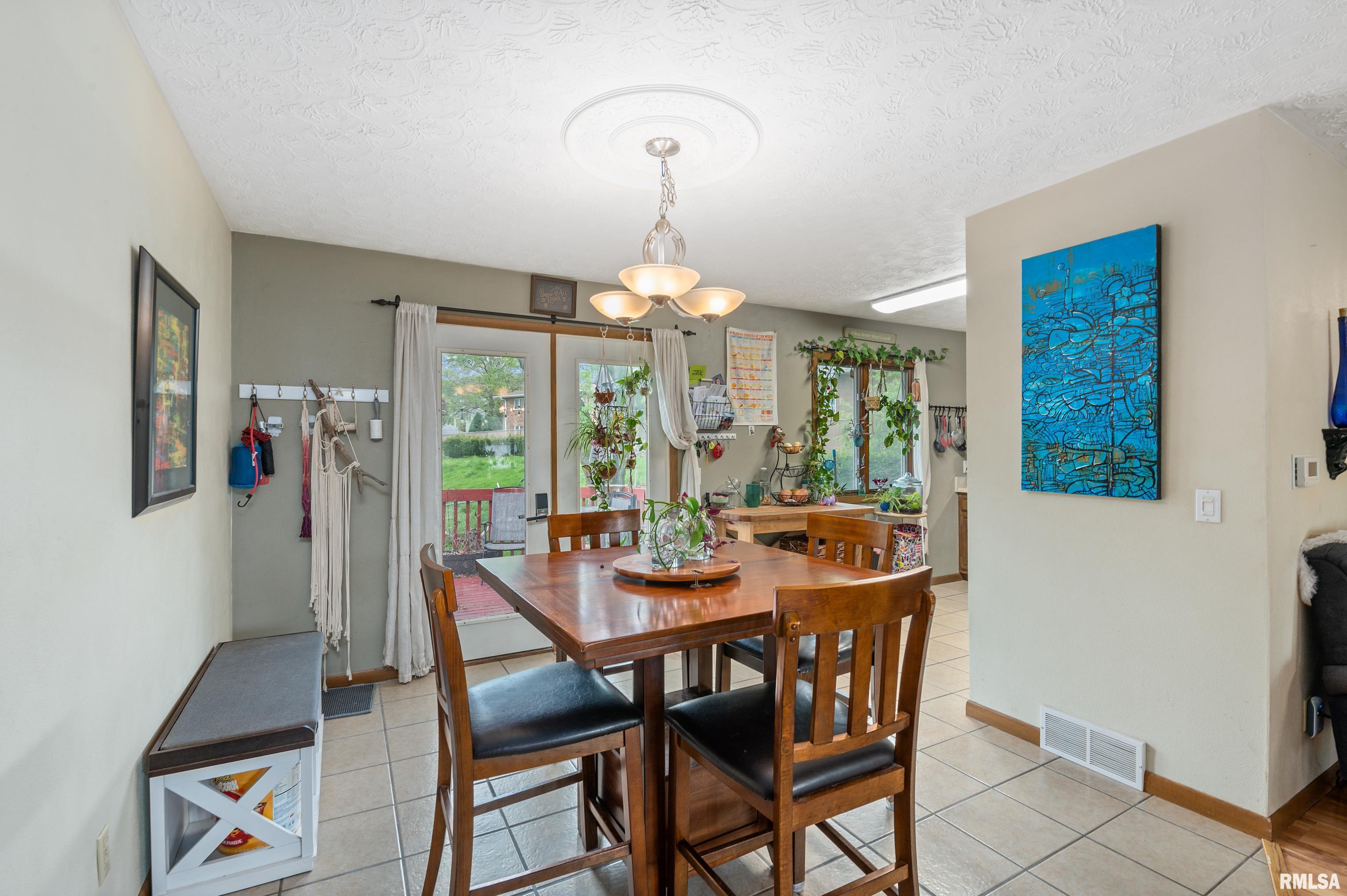 2729 Jersey Ridge Road Davenport, IA 52803 - Photo 13 of 28 Gallery Image 13