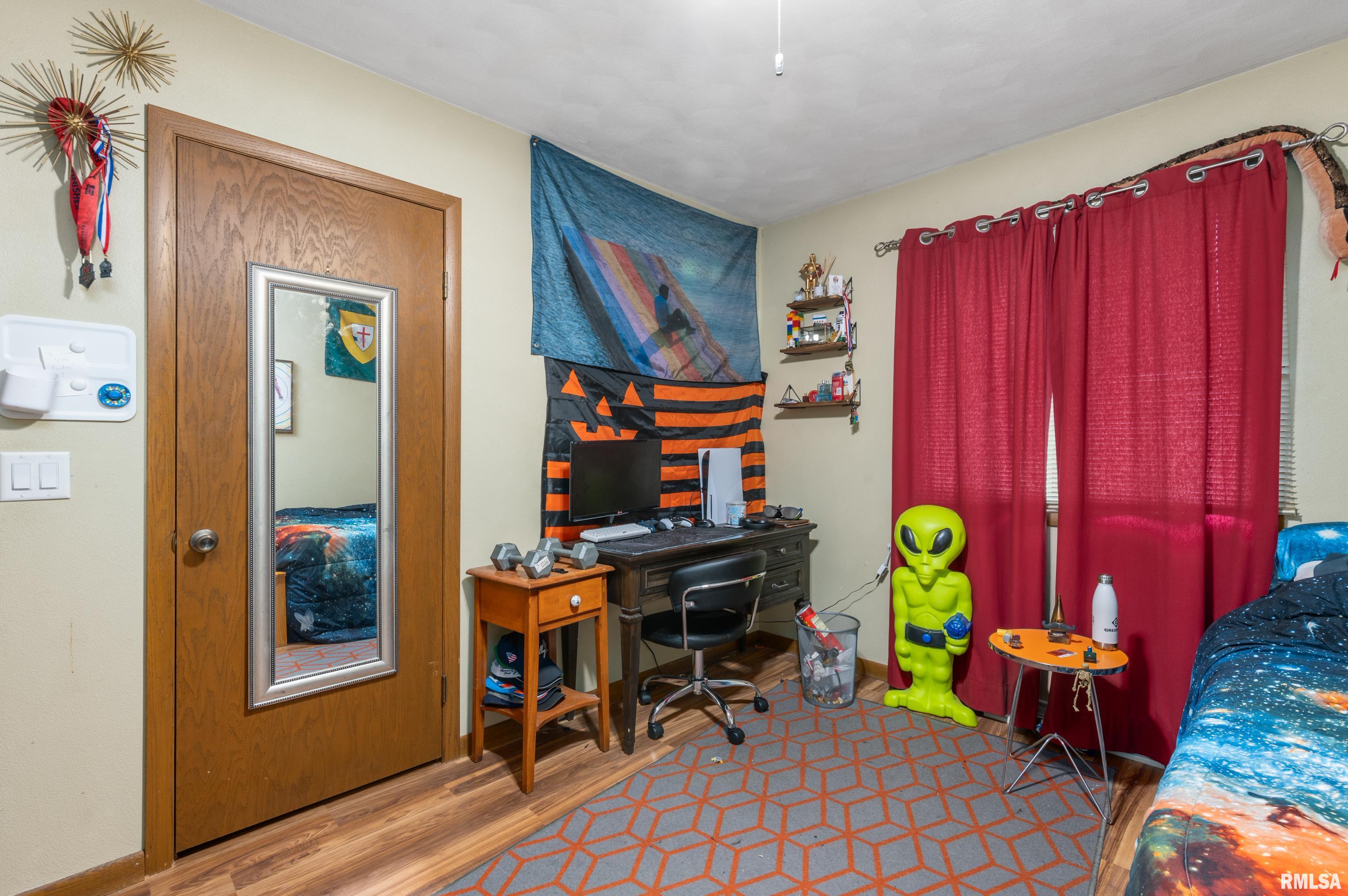 2729 Jersey Ridge Road Davenport, IA 52803 - Photo 19 of 28 Gallery Image 19