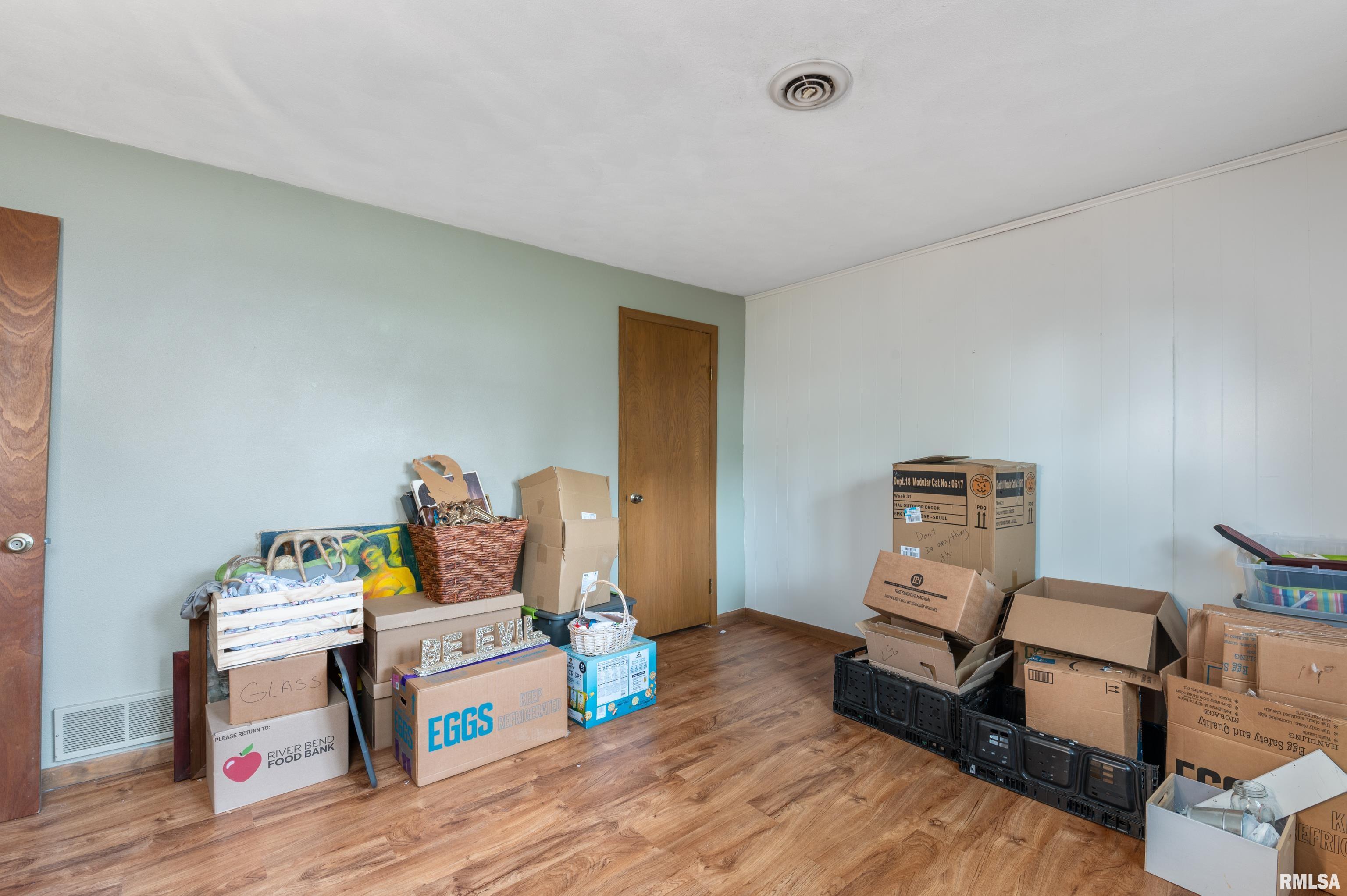 2729 Jersey Ridge Road Davenport, IA 52803 - Photo 22 of 28 Gallery Image 22