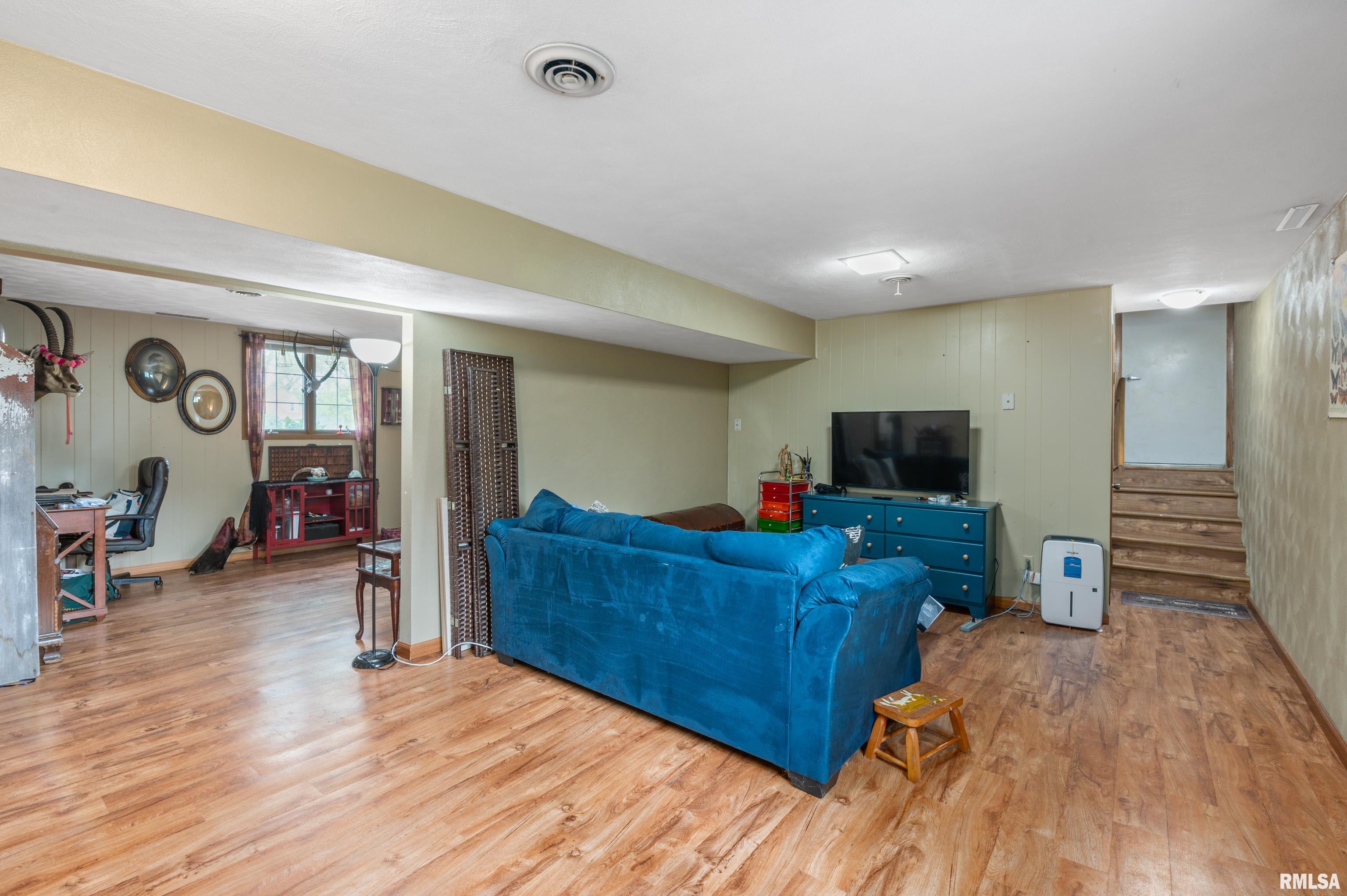 2729 Jersey Ridge Road Davenport, IA 52803 - Photo 24 of 28 Gallery Image 24