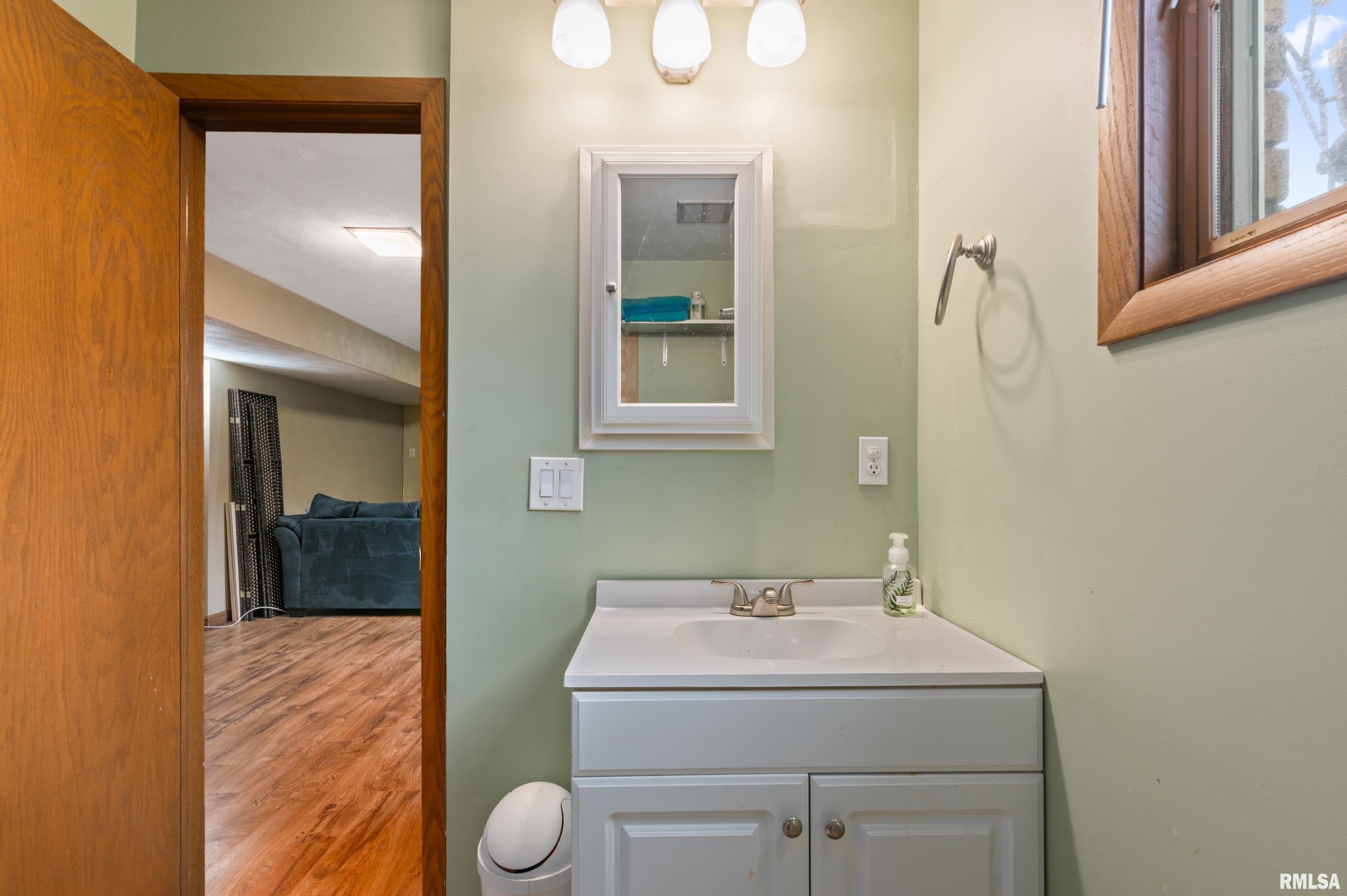 2729 Jersey Ridge Road Davenport, IA 52803 - Photo 27 of 28 Gallery Image 27