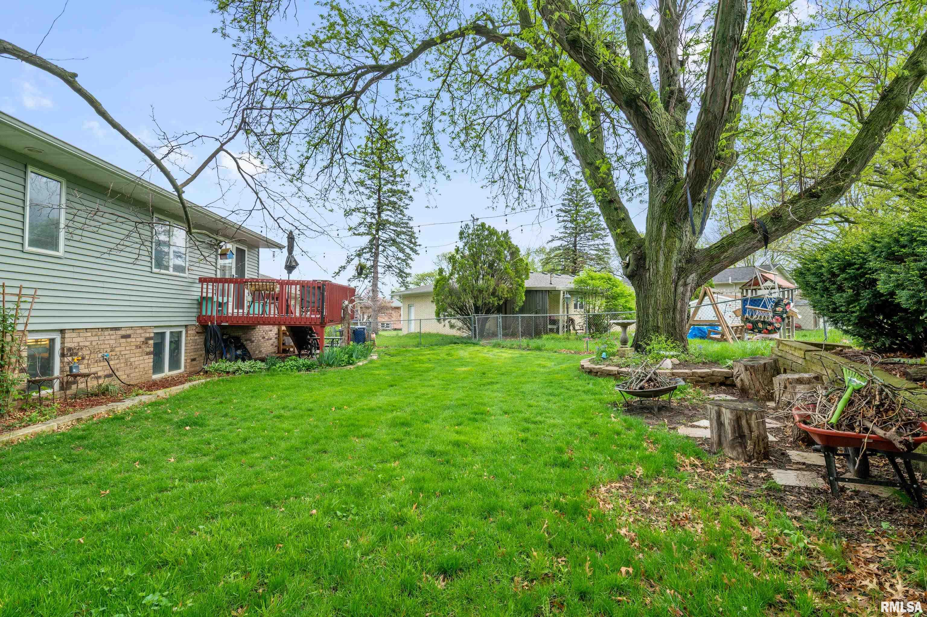 2729 Jersey Ridge Road Davenport, IA 52803 - Photo 6 of 28 Gallery Image 6