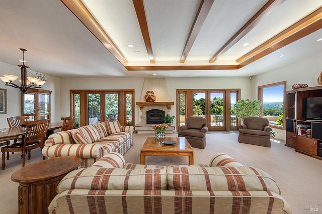 $3,450,000 | 9981 West Dry Creek Road, Healdsburg, CA 95448