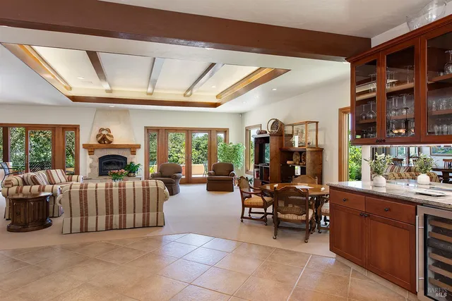 $3,450,000 | 9981 West Dry Creek Road, Healdsburg, CA 95448