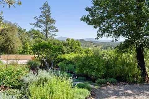 $3,450,000 | 9981 West Dry Creek Road, Healdsburg, CA 95448