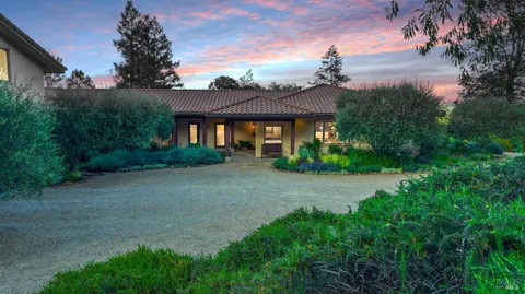 $3,450,000 | 9981 West Dry Creek Road, Healdsburg, CA 95448