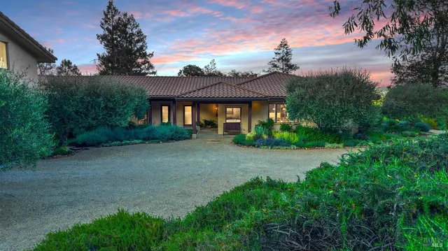 $3,450,000 | 9981 West Dry Creek Road, Healdsburg, CA 95448