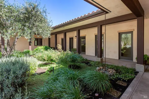 $3,450,000 | 9981 West Dry Creek Road, Healdsburg, CA 95448