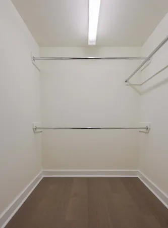 $4,650 | 450 West 42nd Street, Unit 36J | Hell's Kitchen
