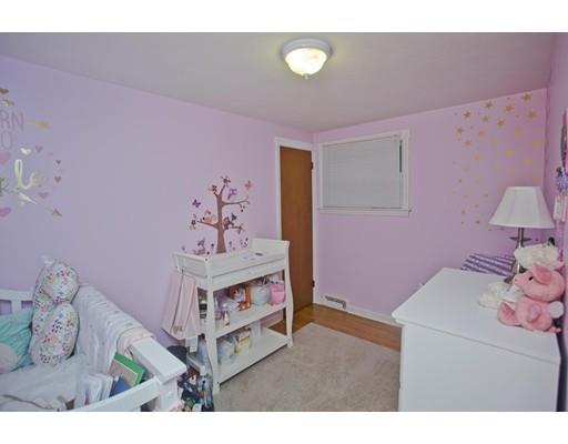 49 Loretta Street Springfield, MA 01118 - Photo 13 of 19 Gallery Image 13